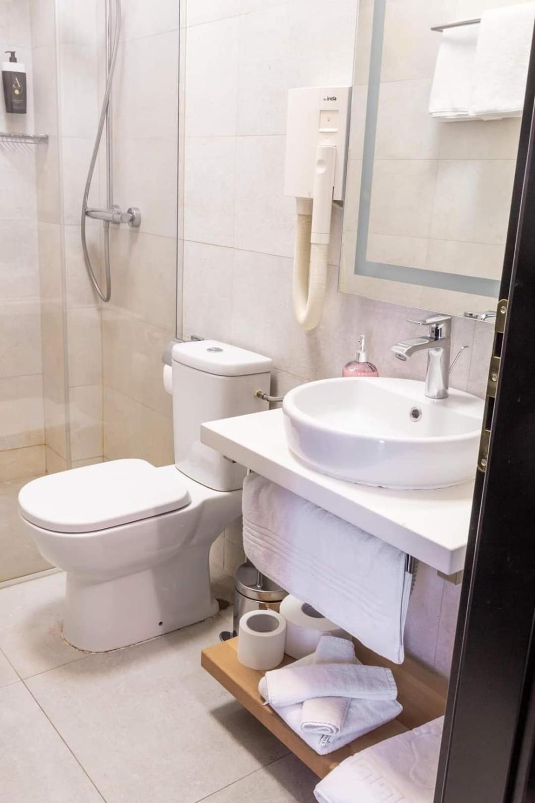 Hotel Balkan Centar Bijeljina Bagian luar foto